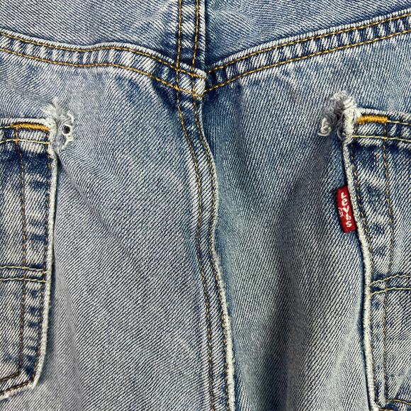 Levi's Men's 550 Relaxed Fit Distressed Jeans 34 x 31 Light Wash - Picture 8 of 11